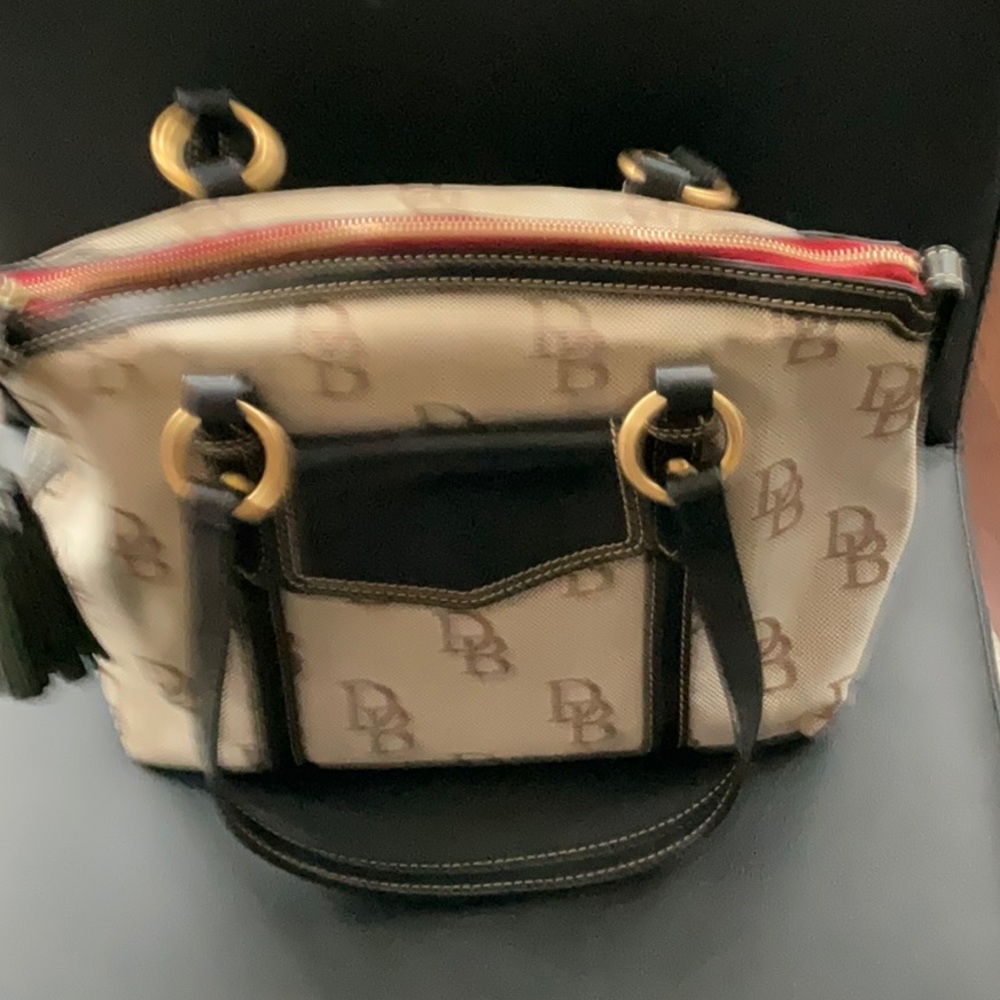 STUNNING DOONEY and BOURKE BAG